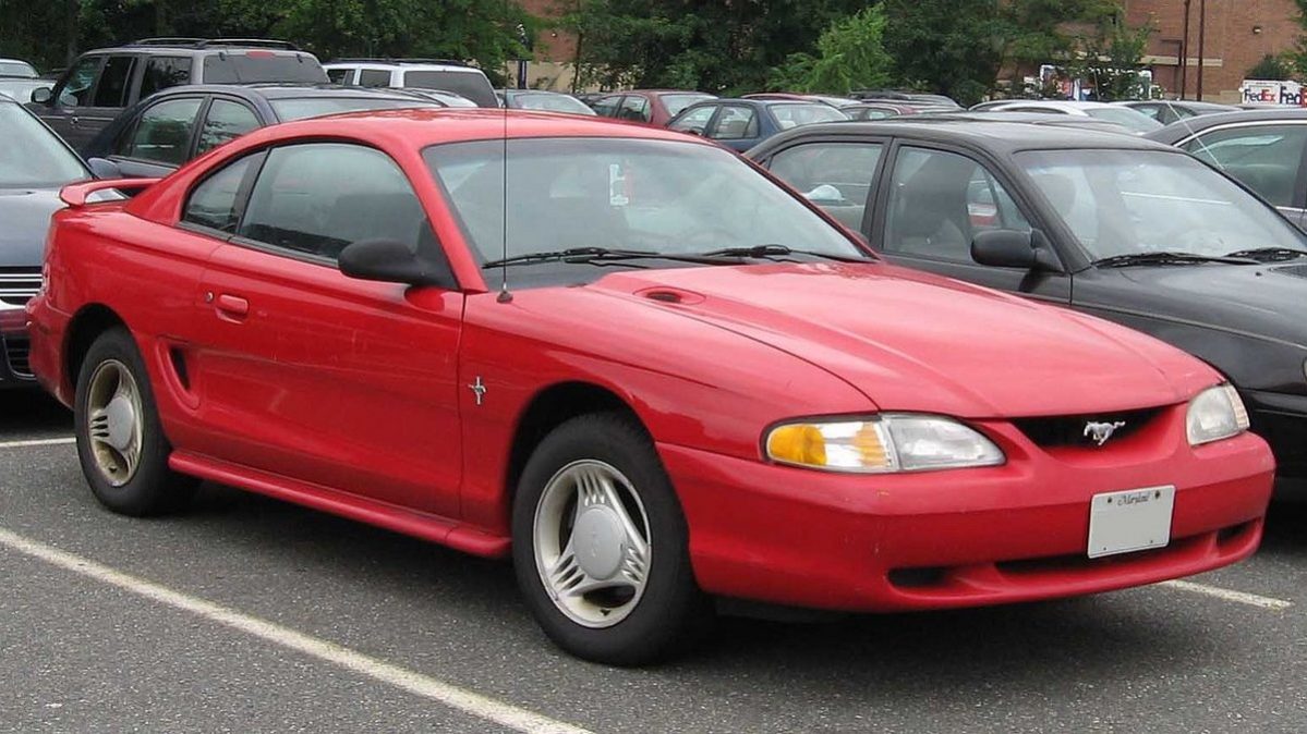 Ford Mustang 1995 - legální závodní auta