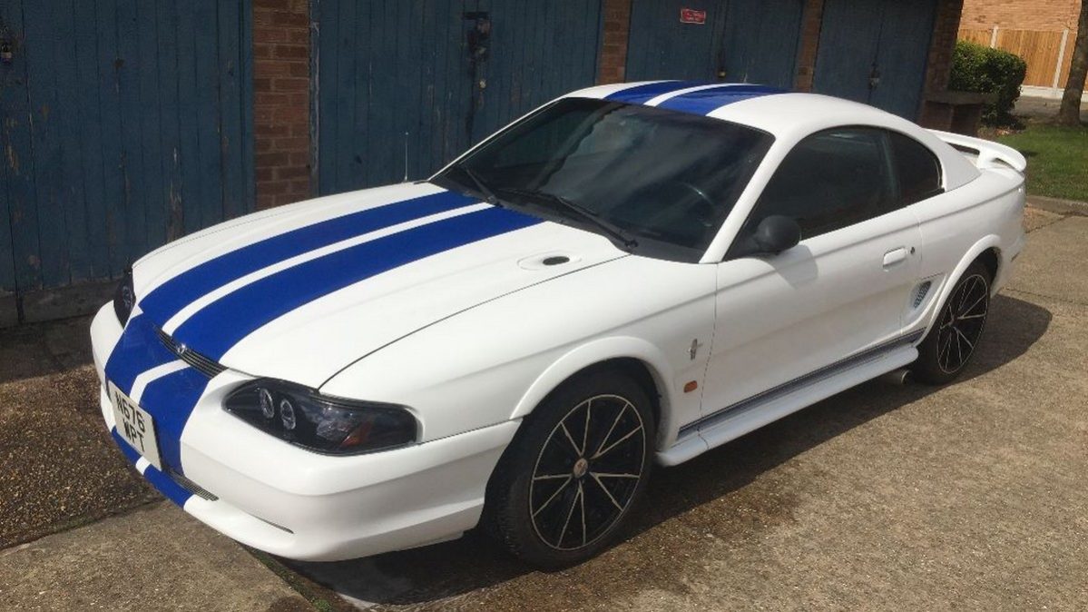 Ford Mustang GT 1995 - legální závodní auta