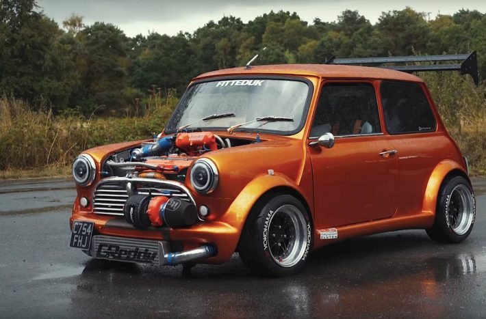 360 koní - přeplňovný motor v klasickém mini