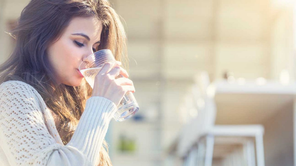 Překonejte nedostatek spánku - pijte vodu