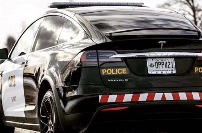 Švýcarsko, Basilek - Policie, Tesla X-100D