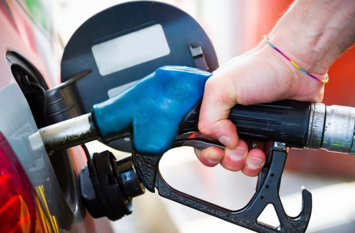 Benzín a nafta - kolik zaplatíme na daních