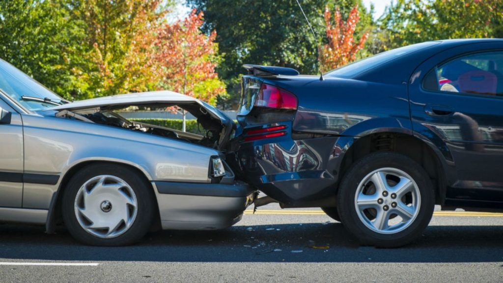 Má smysl opravovat auto?