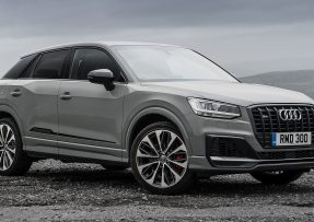 Audi SQ2 v barvě Nardo Grey