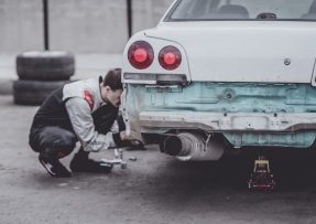 Staré auto a opravy