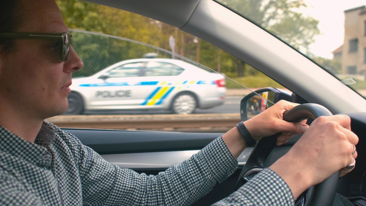 Šetří peníze, ale ničí auto. Řada českých řidičů jezdí tímto způsobem, pak solí desítky tisíc Kč za zbytečné opravy