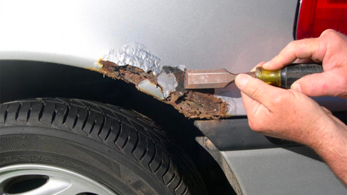 Na Škodu a dalších 48 automobilek se valí lavina nevyhnutelného problému. Jejich auto máte na 68 % i vy