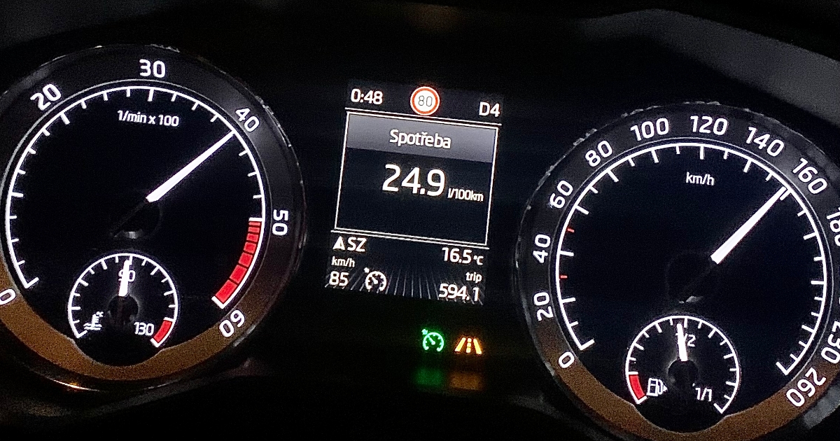 Jeden mistrovský trik k dosažení nejnižší možné spotřeby auta. Funguje u všech motorů, výsledek viditelný už 1. den