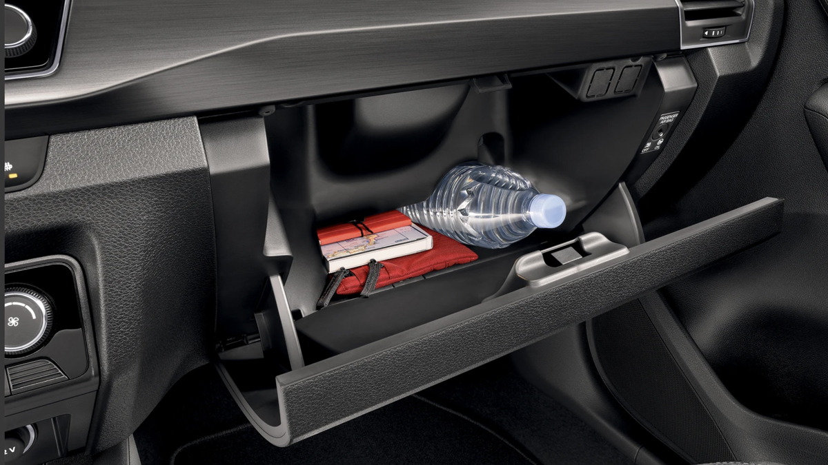 Vaše auto má několik skrytých prvků výbavy, o kterých nevíte. Škoda, až je objevíte, budete je používat navždy