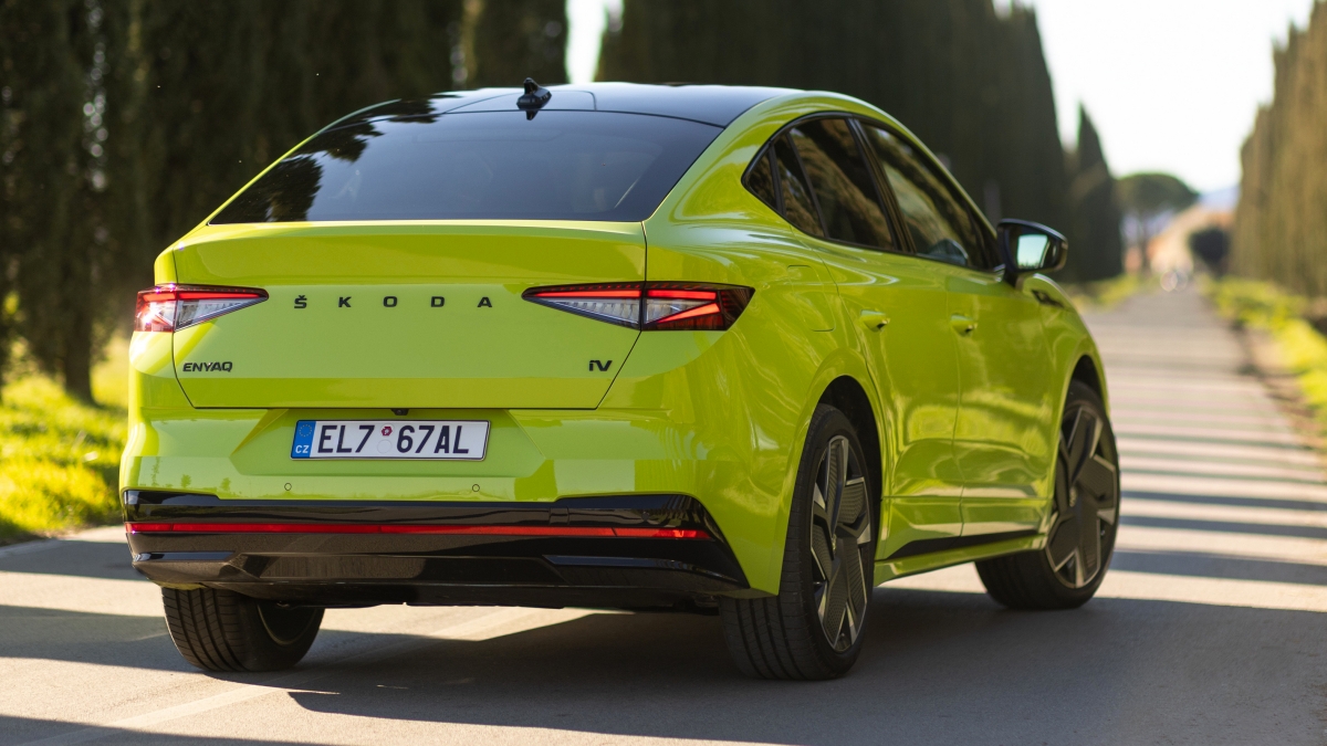 Škoda je nová Tesla. Na trhu s elektromobily došlo ke zvratu a může za to mladoboleslavská značka