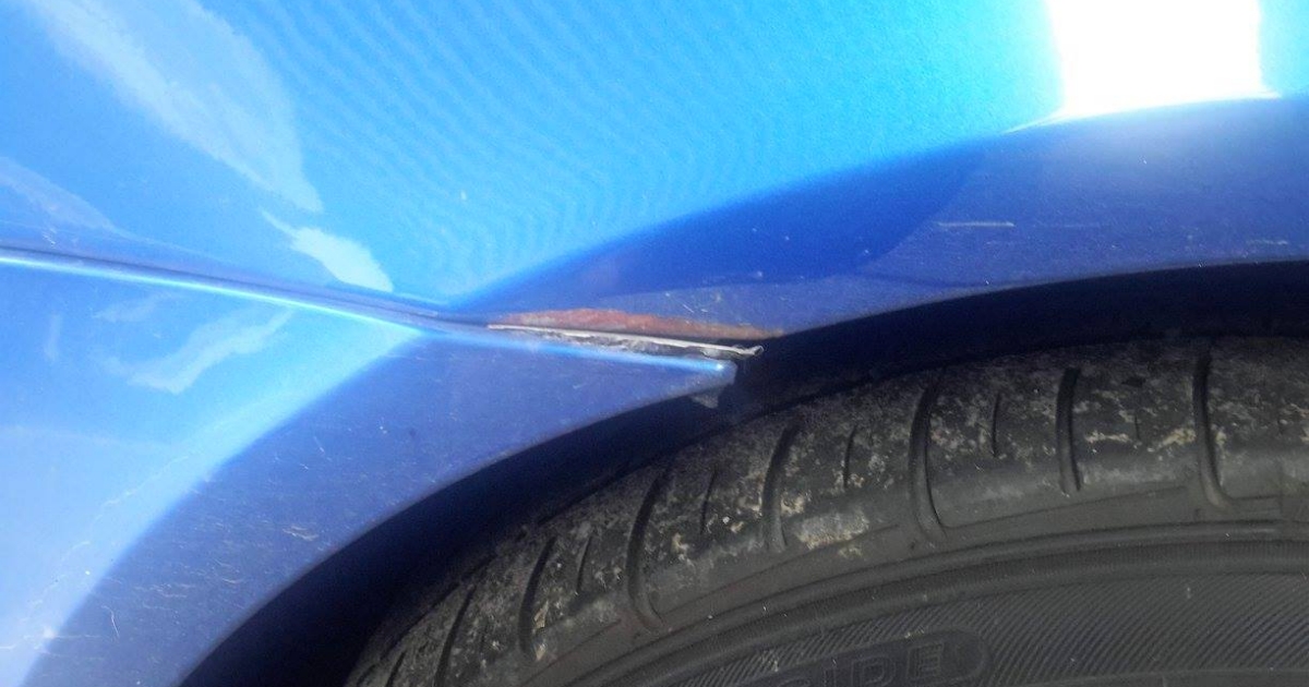 Čínská auta za hubičku mají skrytou cenu: Majitelé BYD a MG hlásí rezavění už po pár letech v evropských zimách