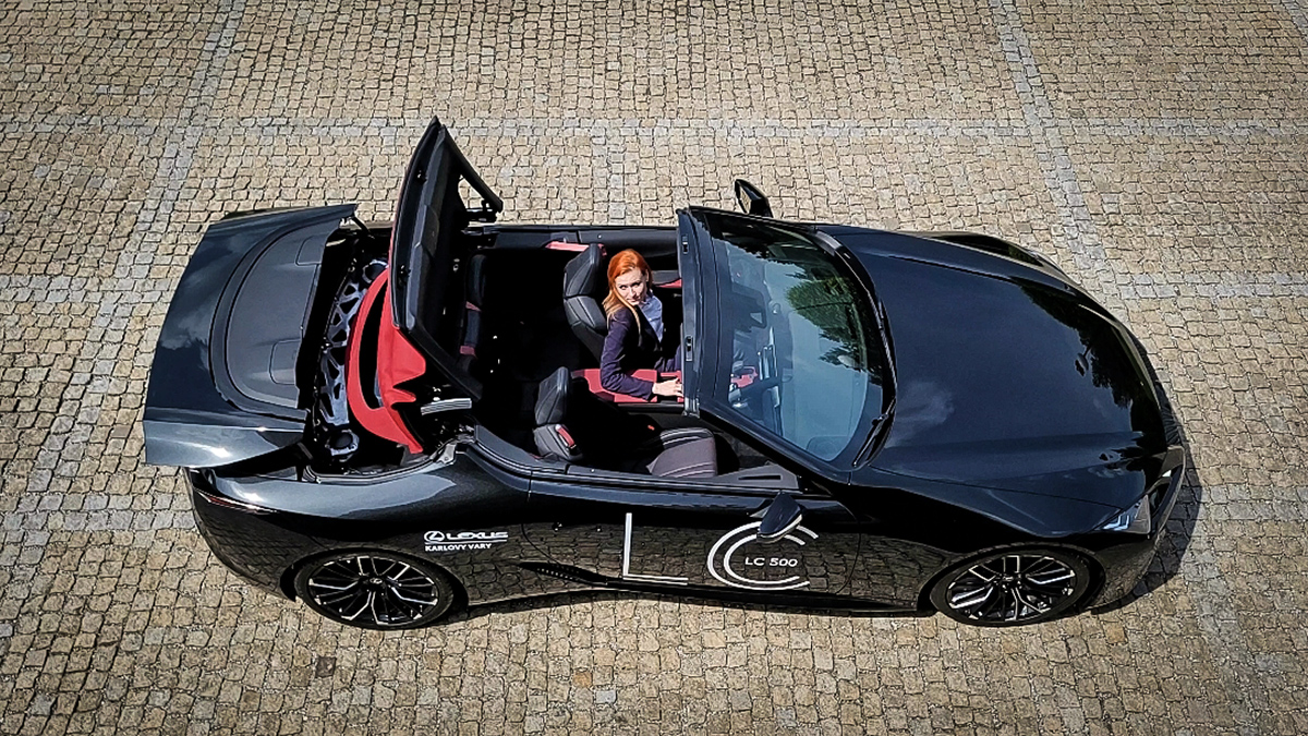 Smutná zpráva pro fanoušky poctivých motorů. Slavný Lexus kupé s motorem V8 příští rok nadobro skončí