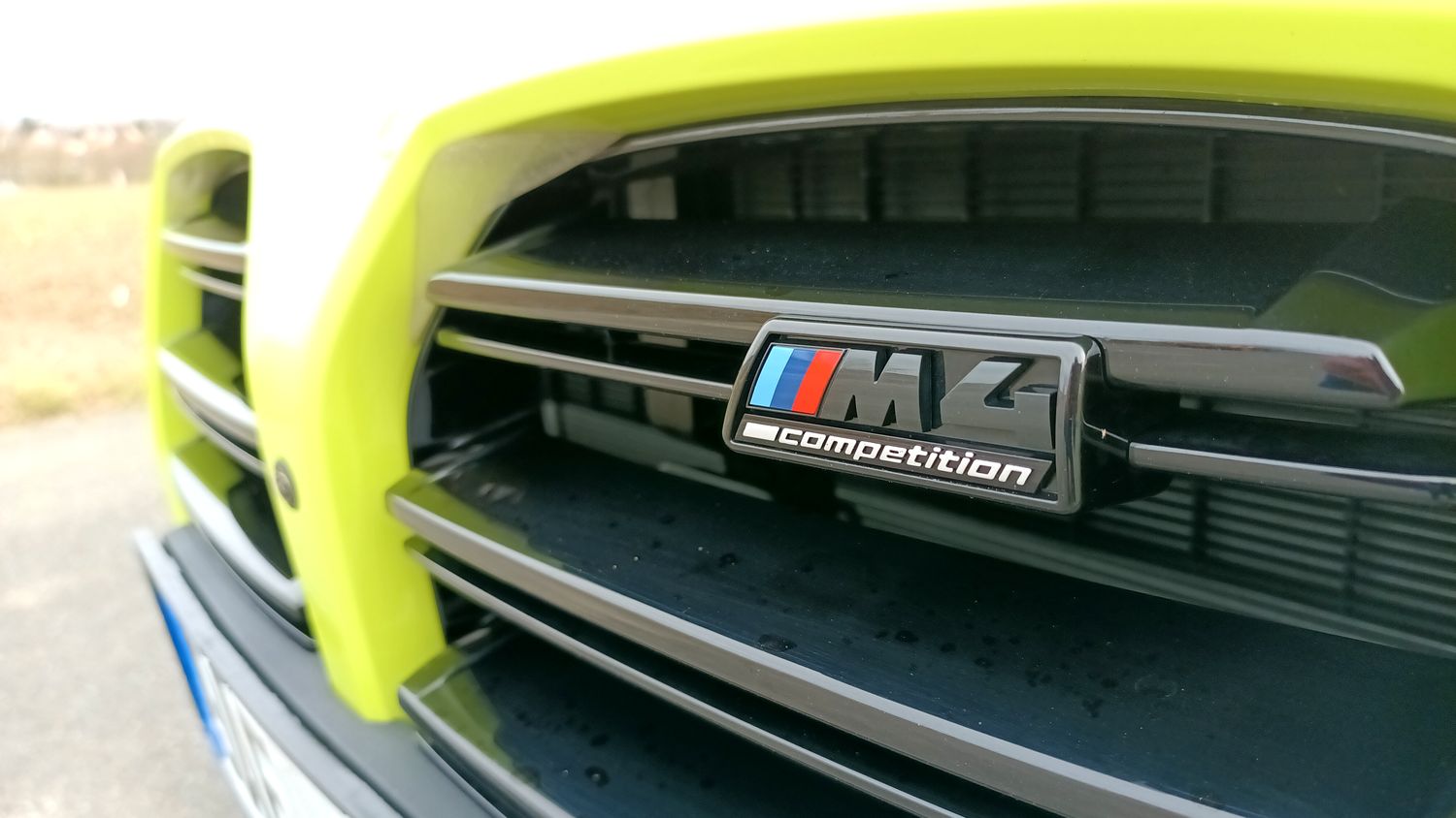 BMW M4 vjelo do diváků na závodech na čtvrt míli v Polsku. 19 zraněných, organizátor i řidič míří před soud