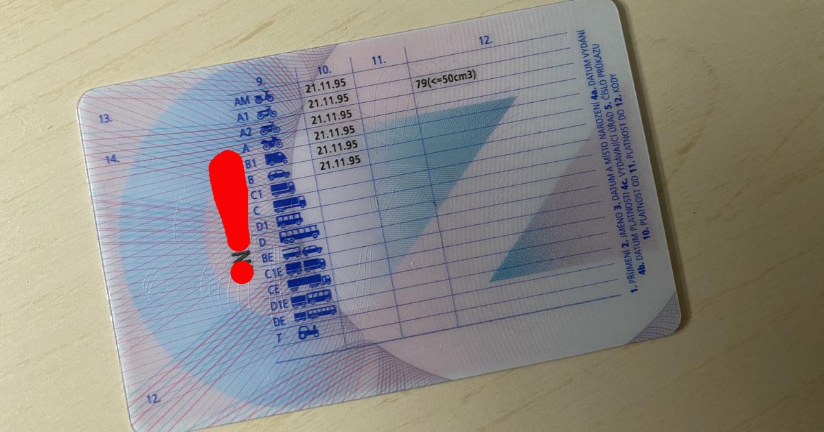 Na majitele řidičských průkazů se valí obří novinka. Stát už o všem rozhodl. Doplatí na to hlavně 2 skupiny řidičů