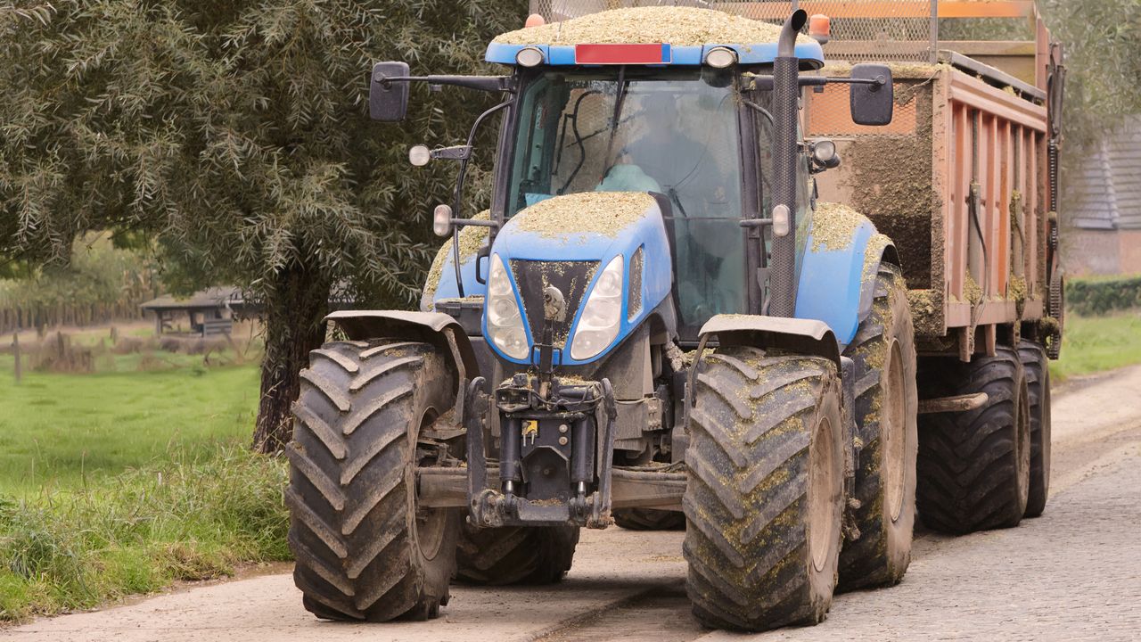 Fotografie z radarového měření ukázala těžce uvěřitelný záznam. Traktor měl naměřenou rychlost 263 km/h
