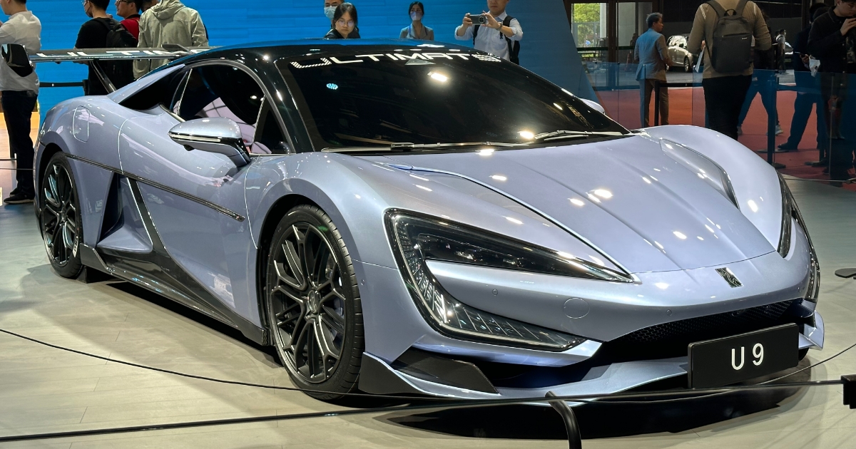 První čínský supersport přepíše historii: 1 287 koní a 1 680 Nm zašlape Ferrari i Bugatti do země