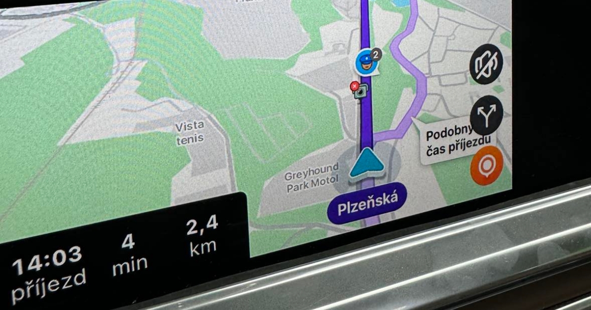 Pokuta 2 500 Kč, když použijete aplikaci Waze. Přísný zákon řidiči neznají, zbytečně si komplikují střety s policí