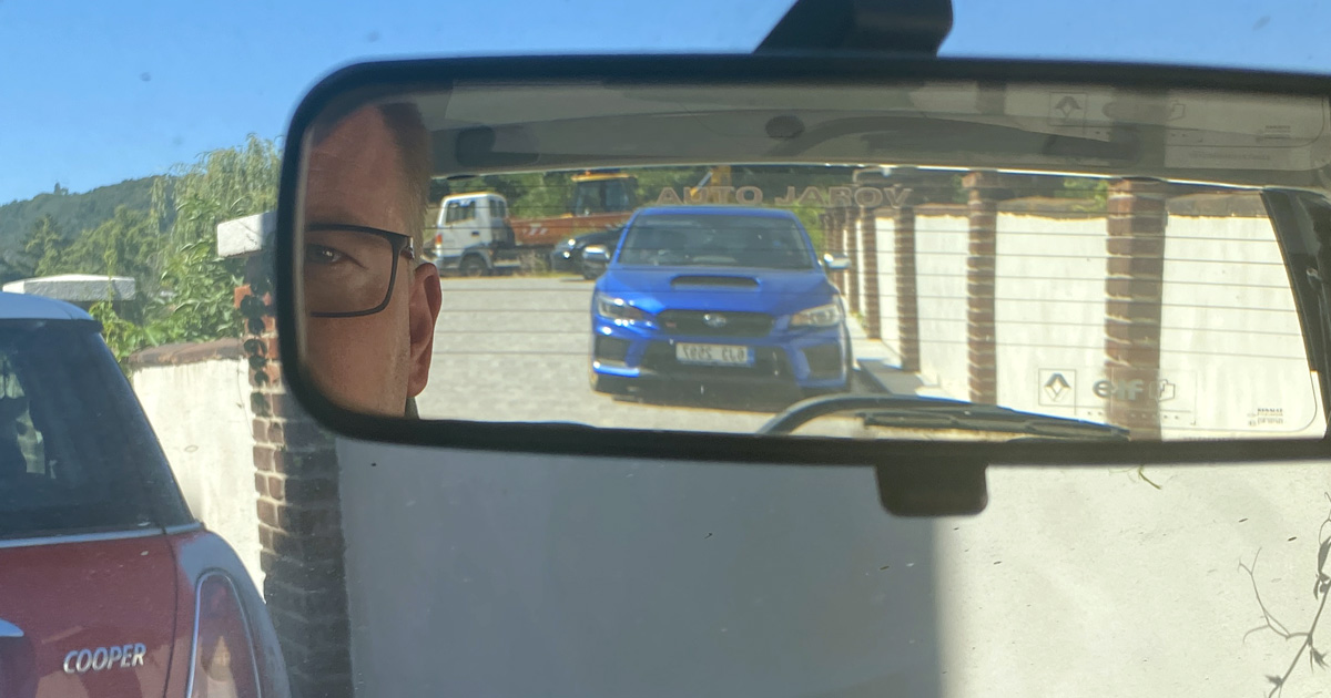 Václav Neckář přiznal své temné období: Lékařka ho bez odkladu poslala na psychiatrii 2 Řidiči, ihned otočte svůj řidičák. Pokud najdete tento kód, za volant jedině s brýlemi. Jinak hrozí pokuta. A co sluneční?