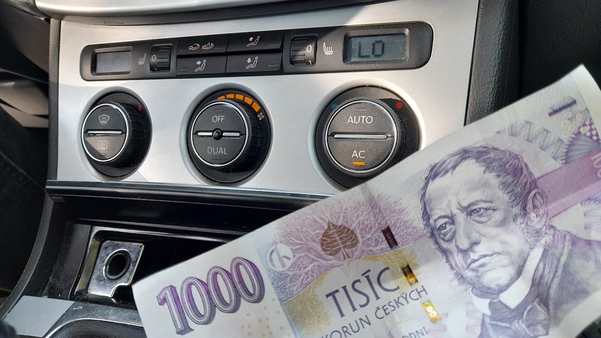 Nově za běžící klimatizaci můžete lehce dostat pokutu. Dejte si pozor, policie úspěšně používá jeden paragraf