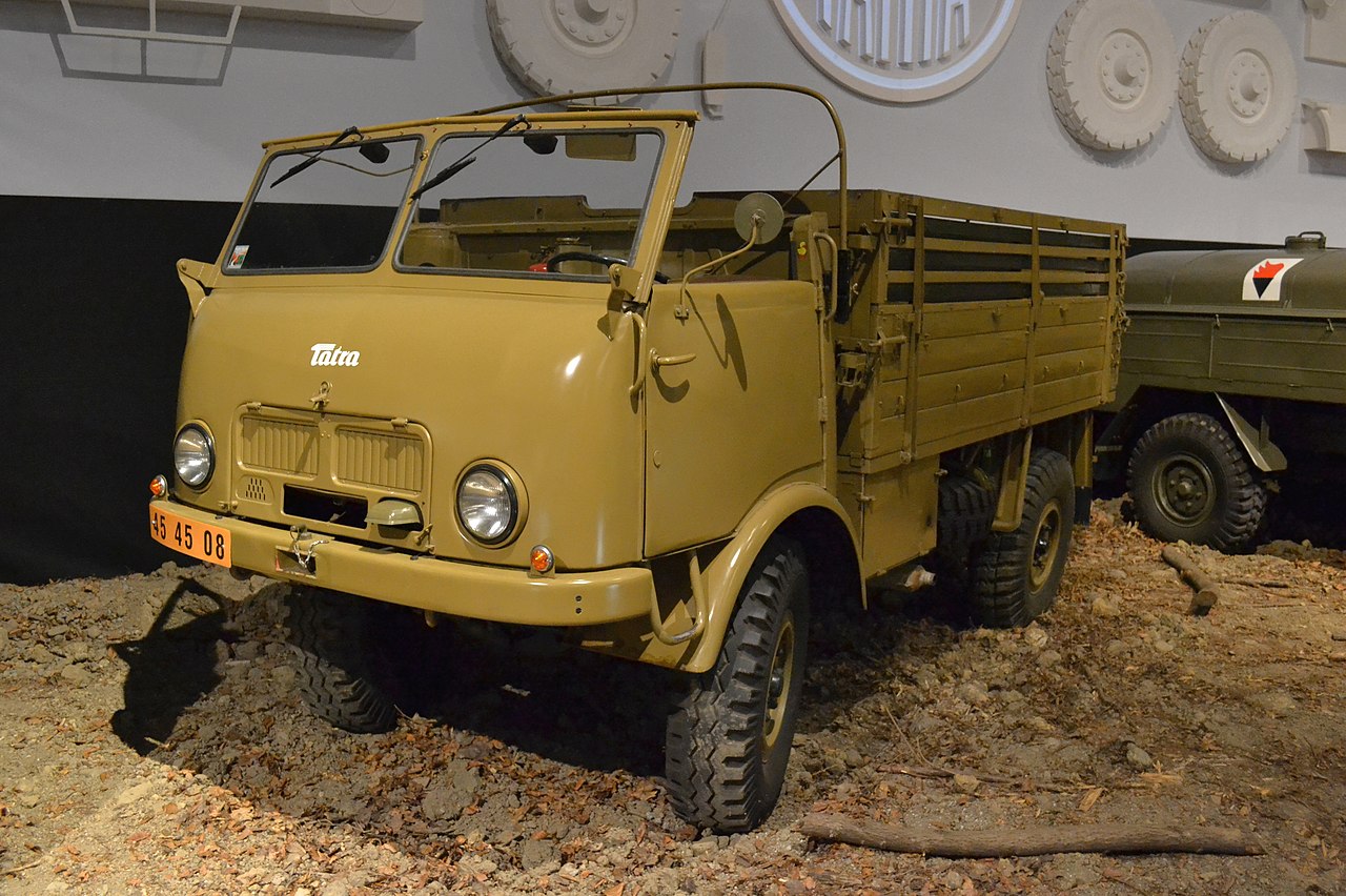 Velký kvíz o autech ČSSR: Kolik z těchto legendárních vozů ještě dokážete správně přiřadit? Plný počet bodů dnes získá jen malá hrstka znalců