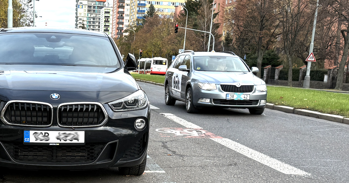 Tohle je ze strany policie nehoráznost, 14 dní nebo pokuta. Nová povinnost pro majitele aut je připraví o tisíce Kč