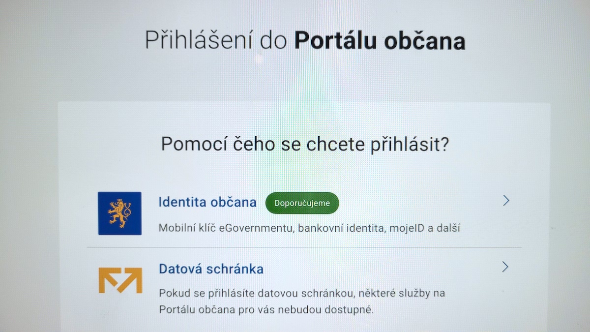Revoluce v mobilu pro majitele aut: Přepis auta bez návštěvy úřadu, online režim odstartuje od 2027. Polsko jde příkladem