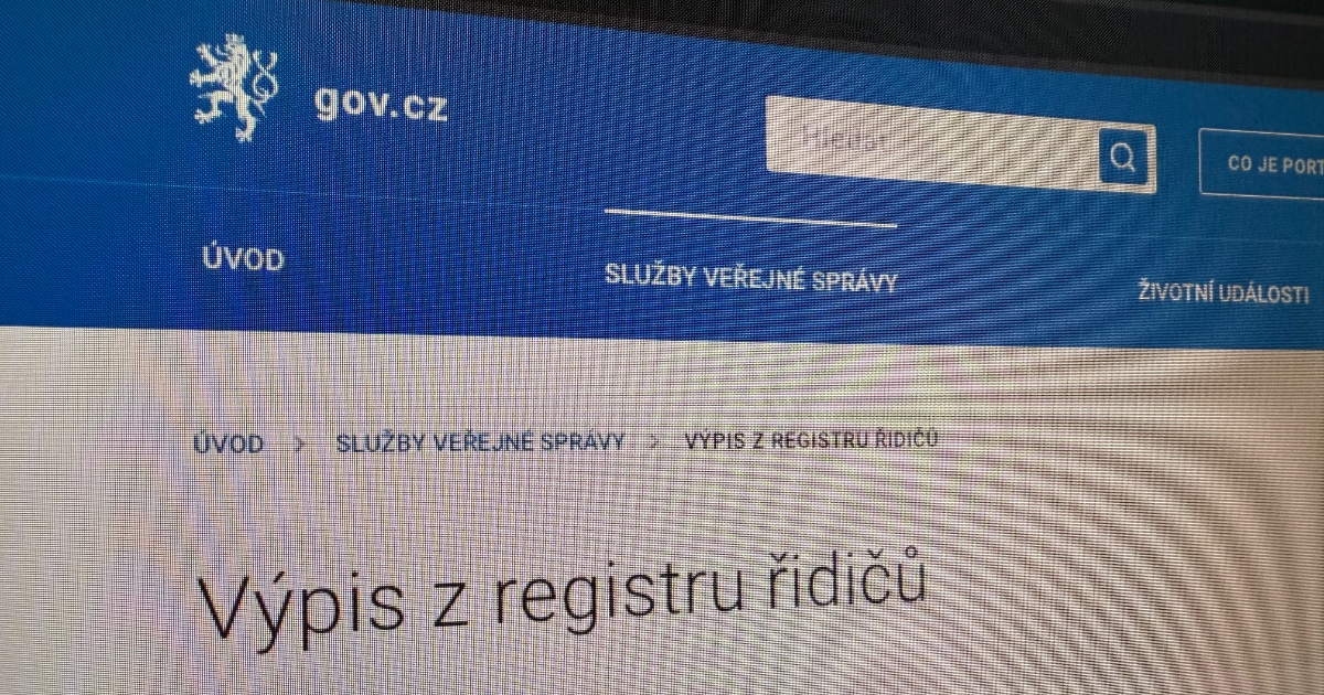 Řidiči čekali 8 dlouhých let: Nový zákon už platí. Týká se všech, kteří prodávají nebo přepisují auto
