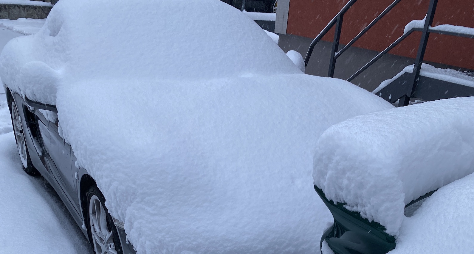 32 elektromobilů testovali až do úplného vybití v zimním provozu. Ani jeden nesplnil slib výrobce