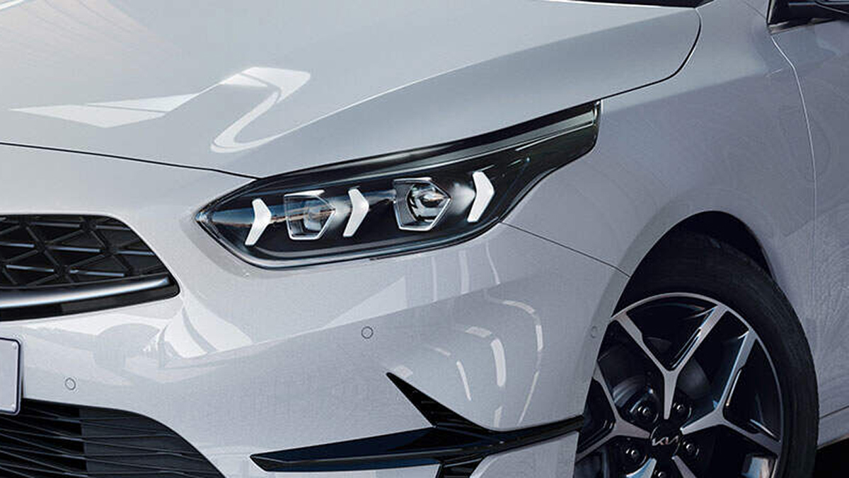 Test rivala Škody Octavie za 379 338 Kč: Tohle nejlepší kombi své třídy neměli v Česku radši prodávat, je až moc dobré