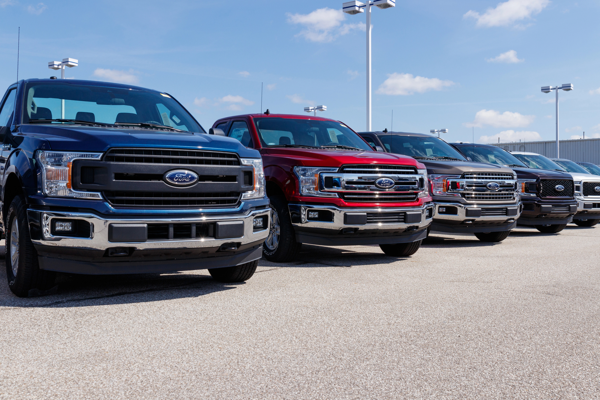Ford ztratil v Evropě 300 tisíc zákazníků za 5 let. Šéf značky teď vytáhl plán, který má vše otočit do roku 2029