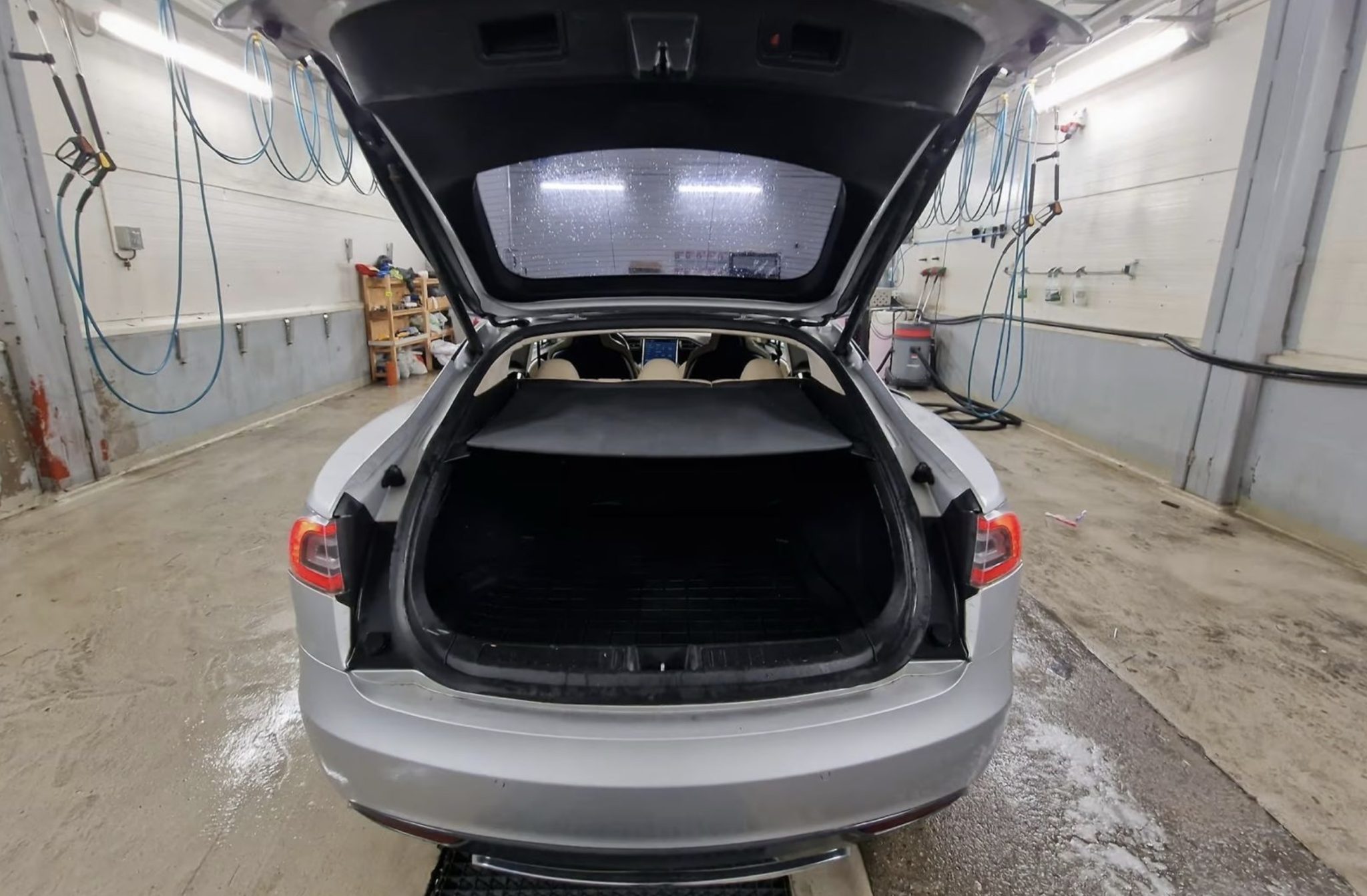 Zásadní nevýhoda elektromobilů, o které nikdo nemluví. Jsme snad jediní, kdo to vidí?