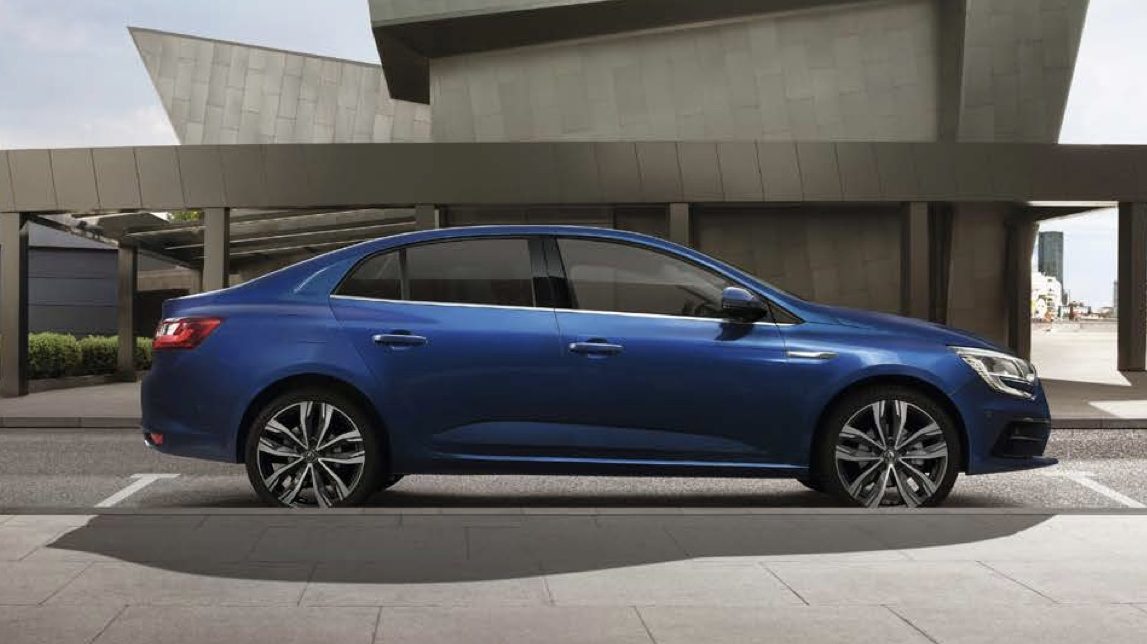 Škoda Octavia má nového soupeře. Model, který už měl dávno zaniknout, má na výběr dva spalovací motory a stojí 462 000 Kč