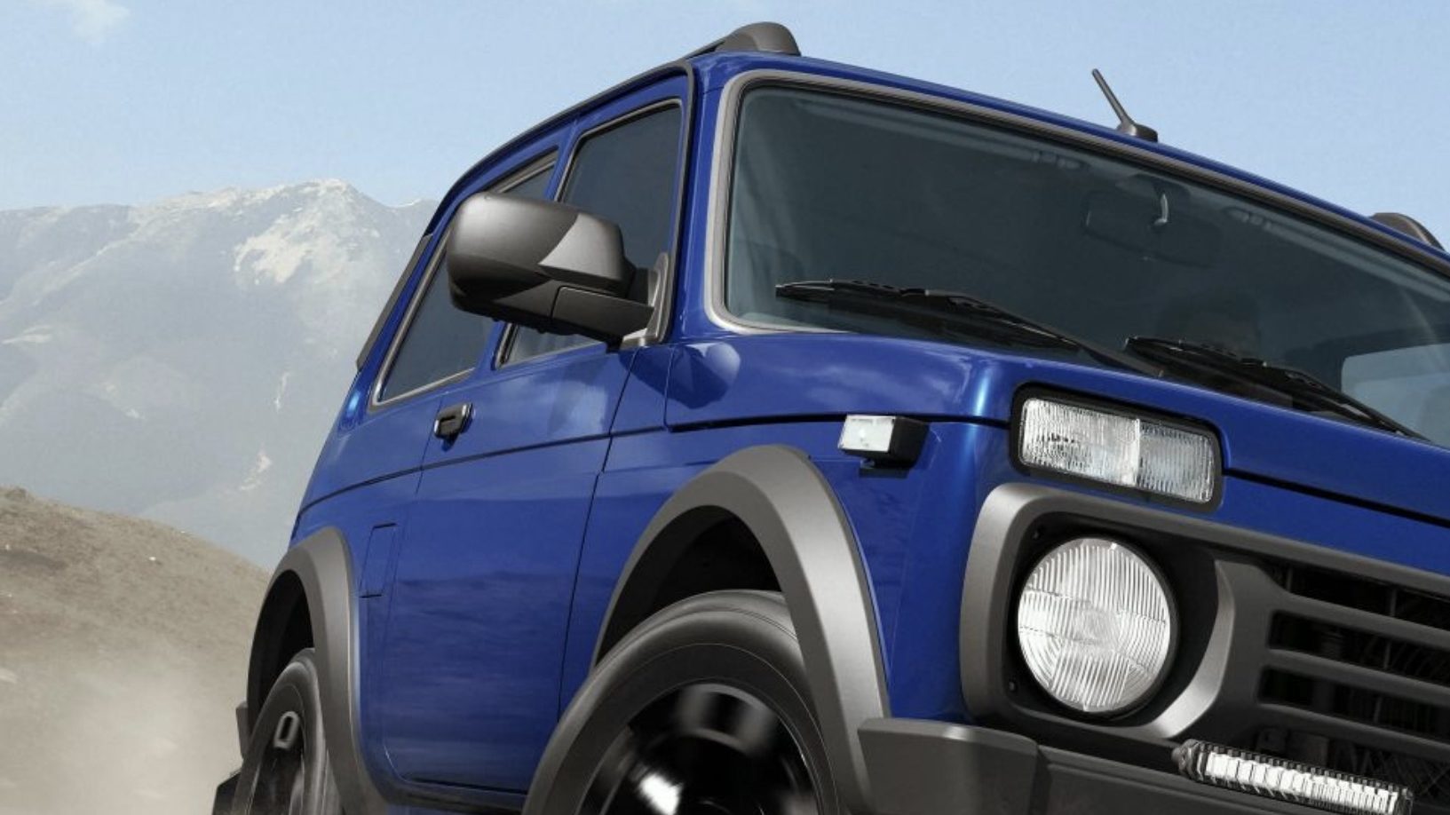 Nejslavnější offroad v našem světě dostal sportovní verzi. Pomalou, ošklivou a línou, přesto ji za 460 tisíc Kč budete chtít