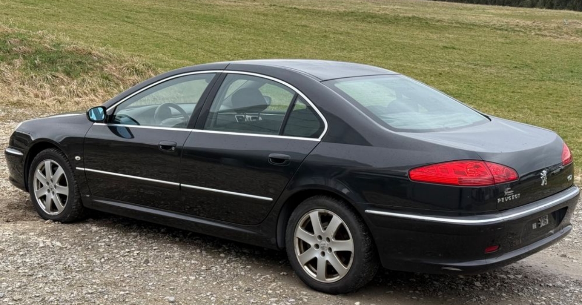 Luxusní silniční Titanic na prodej: Ojetý Peugeot 607 začíná na 75 000 Kč. Češi kolem něj chodí jako slepí