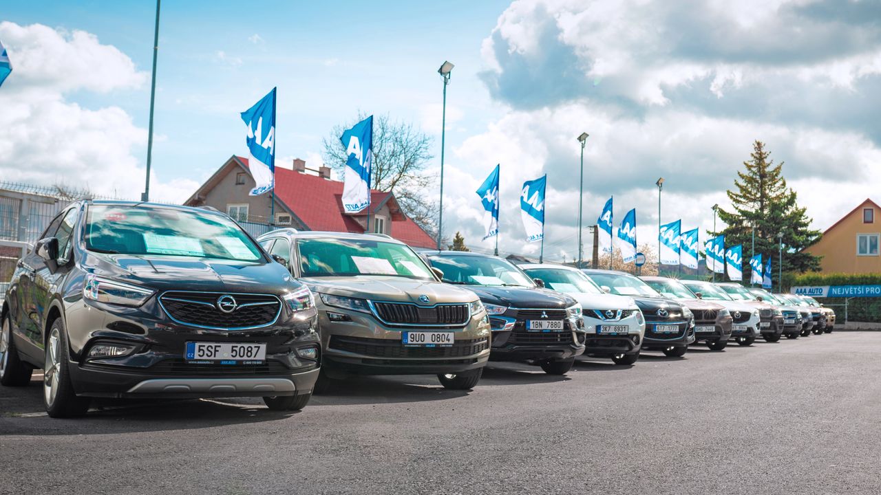 Která ojetina je podle vás nejlepší „auto roku“? Vyberte v české anketě 1 z 60 modelů a vyhrajte auto na tři měsíce