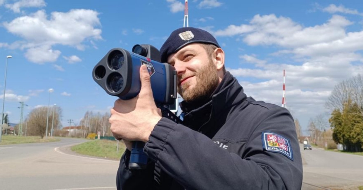 Jak rychle musíte jet, aby vás změřili? A kde dostanete nejčastěji pokutu? Výsledek překvapí. Známe toleranci radarů