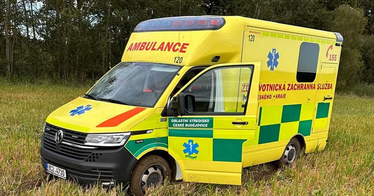 Co všechno musíte umět, abyste mohli být řidičem sanitky? Za tu výplatu by to možná stálo