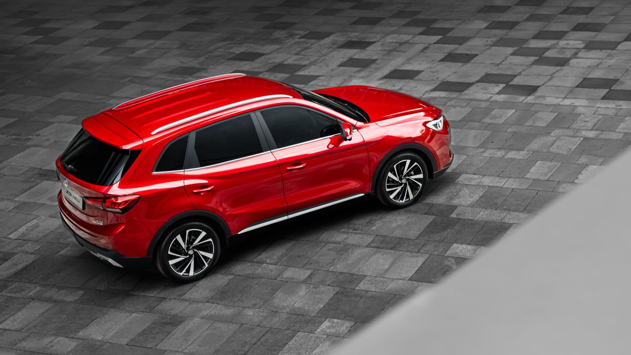 Zázrak z Číny dorazil do Česka: Spotřeba 5,5 l, 200 koní a cena, kterou konkurence nerozdýchá. Za nás SUV roku 2025