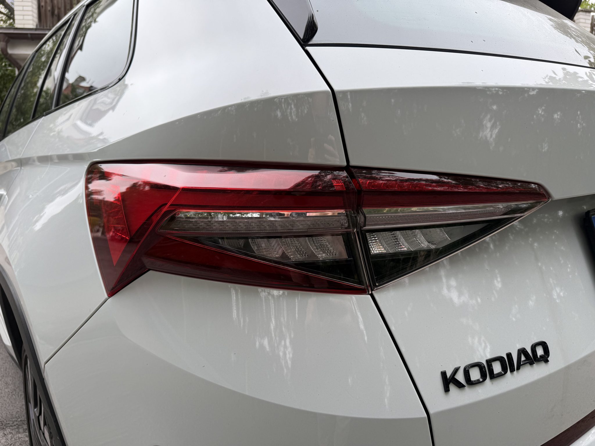 Konec klasických brzdových světel: EU nařizuje blikání při prudkém brzdění, bez něj nové auto nedostane povolení