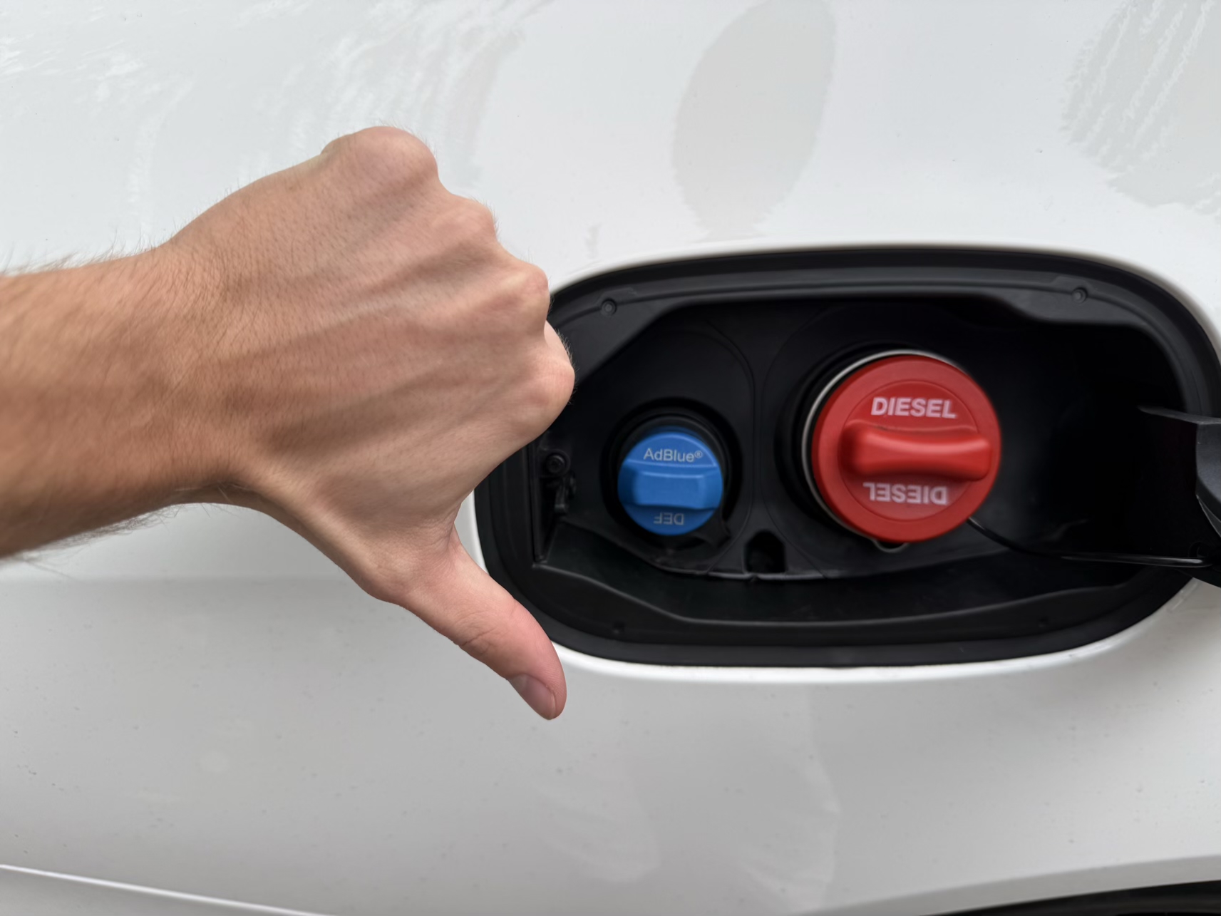 Při dalším tankování si pohlídejte účtenku: Divné praktiky se slevami se množí, nepomůže ani reklamace