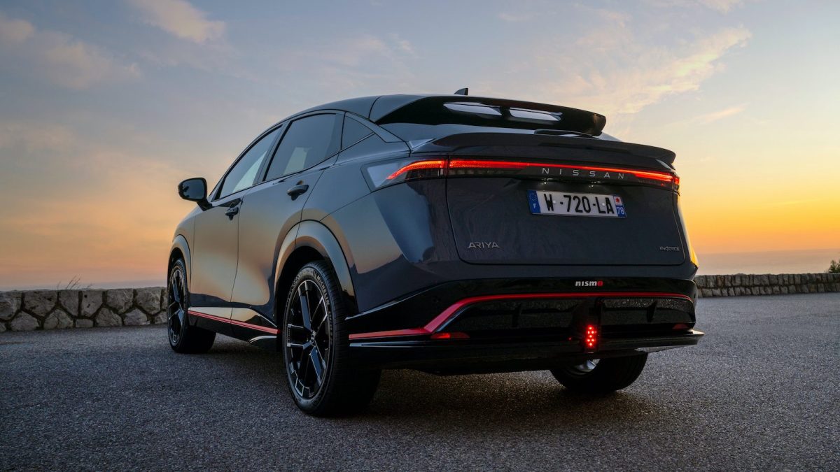 Nissan v krizi stvořil umělecké dílo: Češi z lidového SUV blázní, sportovní Nismo je výkonnější než Porsche 911