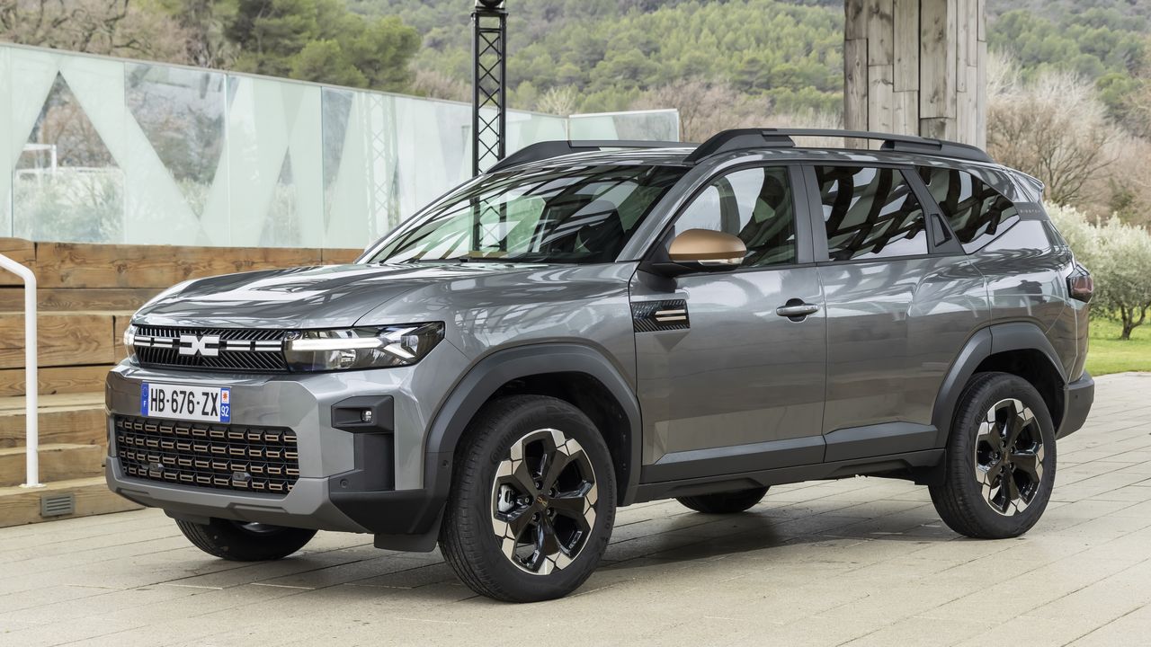 Nejlepší rodinné SUV v Česku? Dacia Bigster pod lupou mění pohled na to, co dnes znamená „hodně auta za málo peněz“