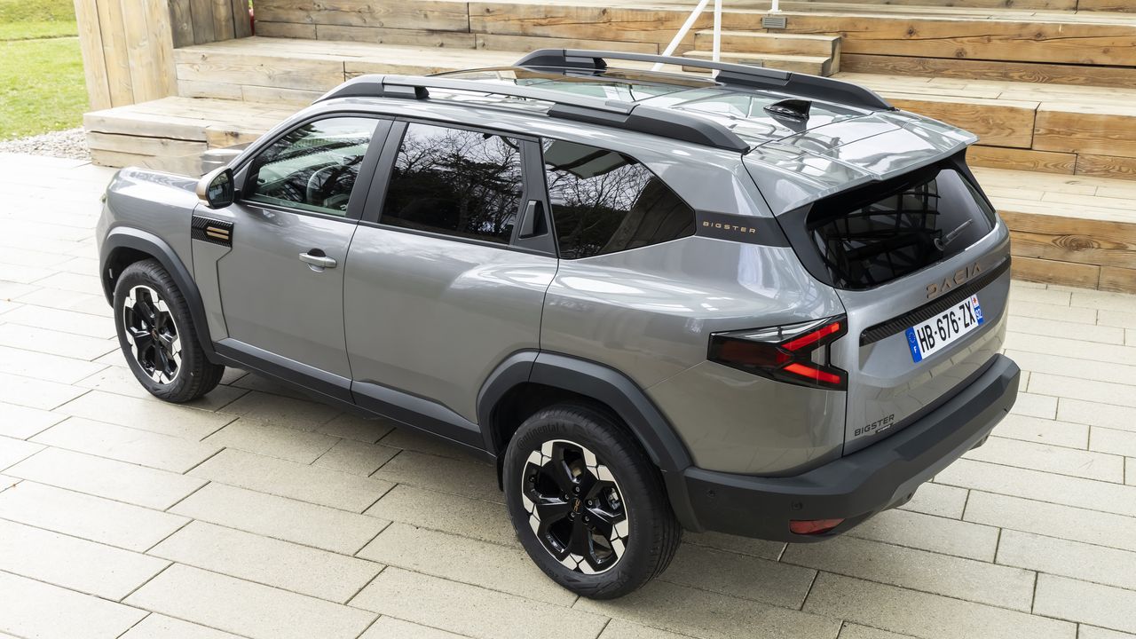 Elektromobilům se směje obyčejné LPG: Dacia Bigster slibuje dojezd 1 400 km za cenu lehce přes půl milionu korun