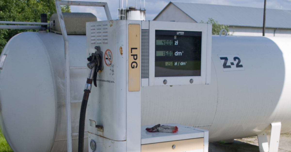 Majitelé aut na LPG začínají litovat. Přichází trend, který řidičům „jezdícím na plyn“ sáhne hluboko do kapsy