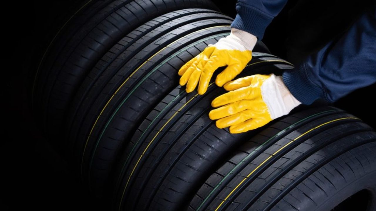 Celoroční gumy bez přezouvání? ADAC otestoval 16 modelů, jako dobrá volba pro české řidiče obstál jen Continental