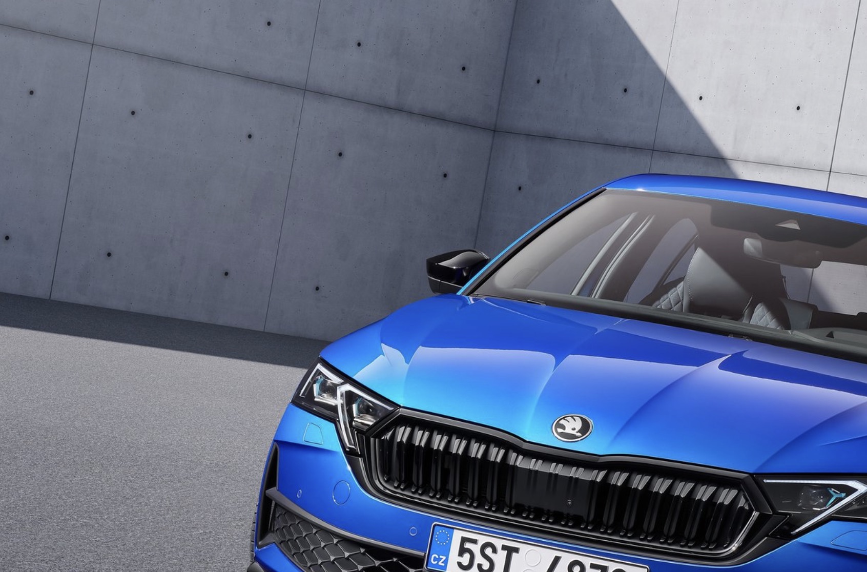 Škoda unikátním modelem posílá Číňany do kouta na hanbu. Takovou cenu nelze ignorovat a zákazníci začínají šílet