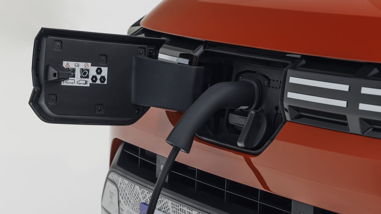 Zvýhodnění elektromobilů se blíží ke konci. Jejich majitelé mají začít zanedlouho platit státu