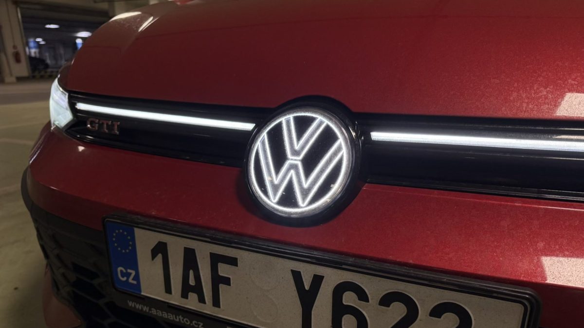 Časy drahých aut končí? Německý gigant chce zpět své místo a sráží ceny nejprodávanějšího modelu