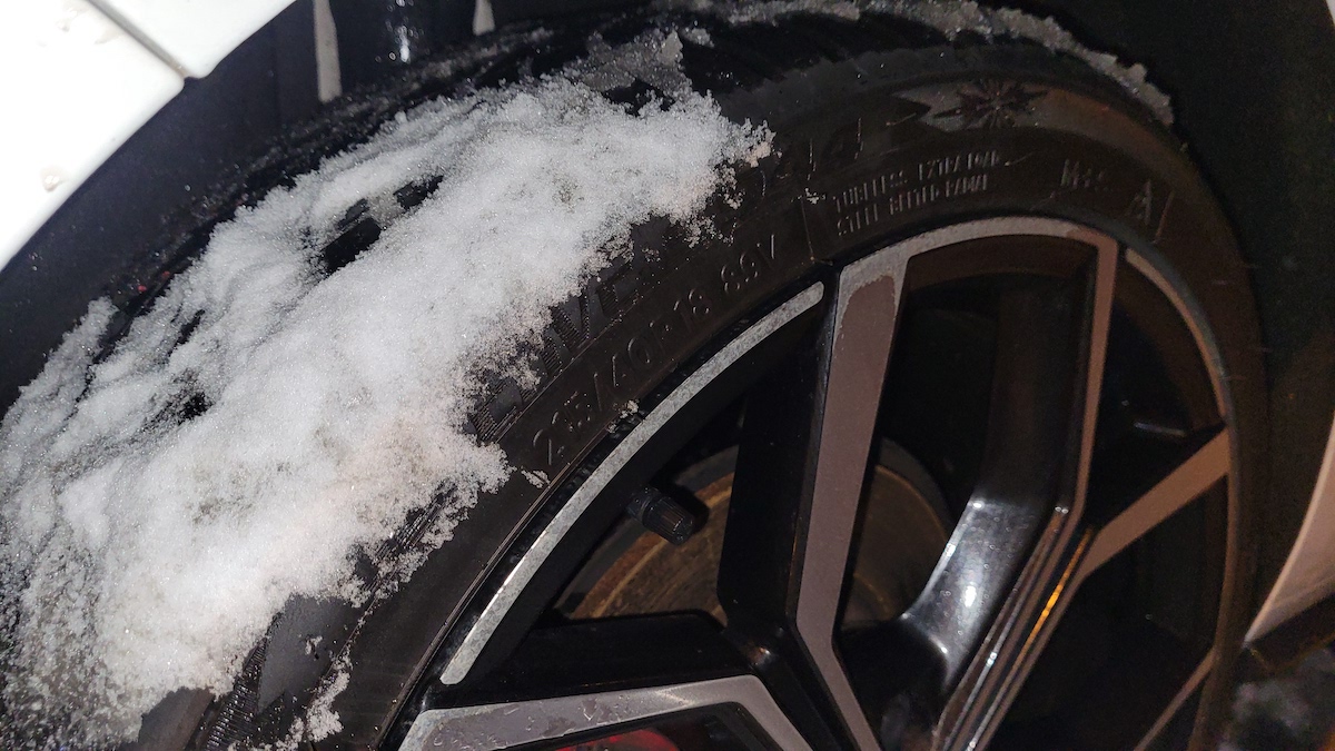 Vyměnil jsem zimní a letní gumy za celoroční. Moje zkušenost po ročním testu