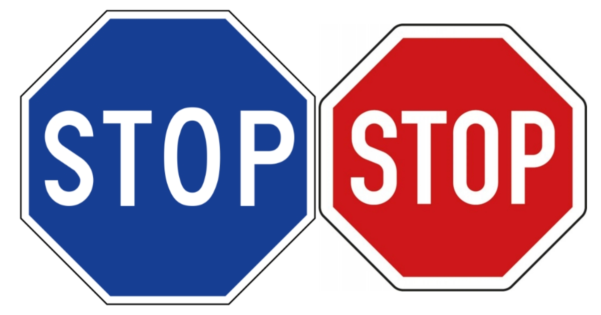 Trik bohatých majitelů pozemků: Modrá značka STOP není jen pro parádu, má stejnou váhu jako ta státní červená